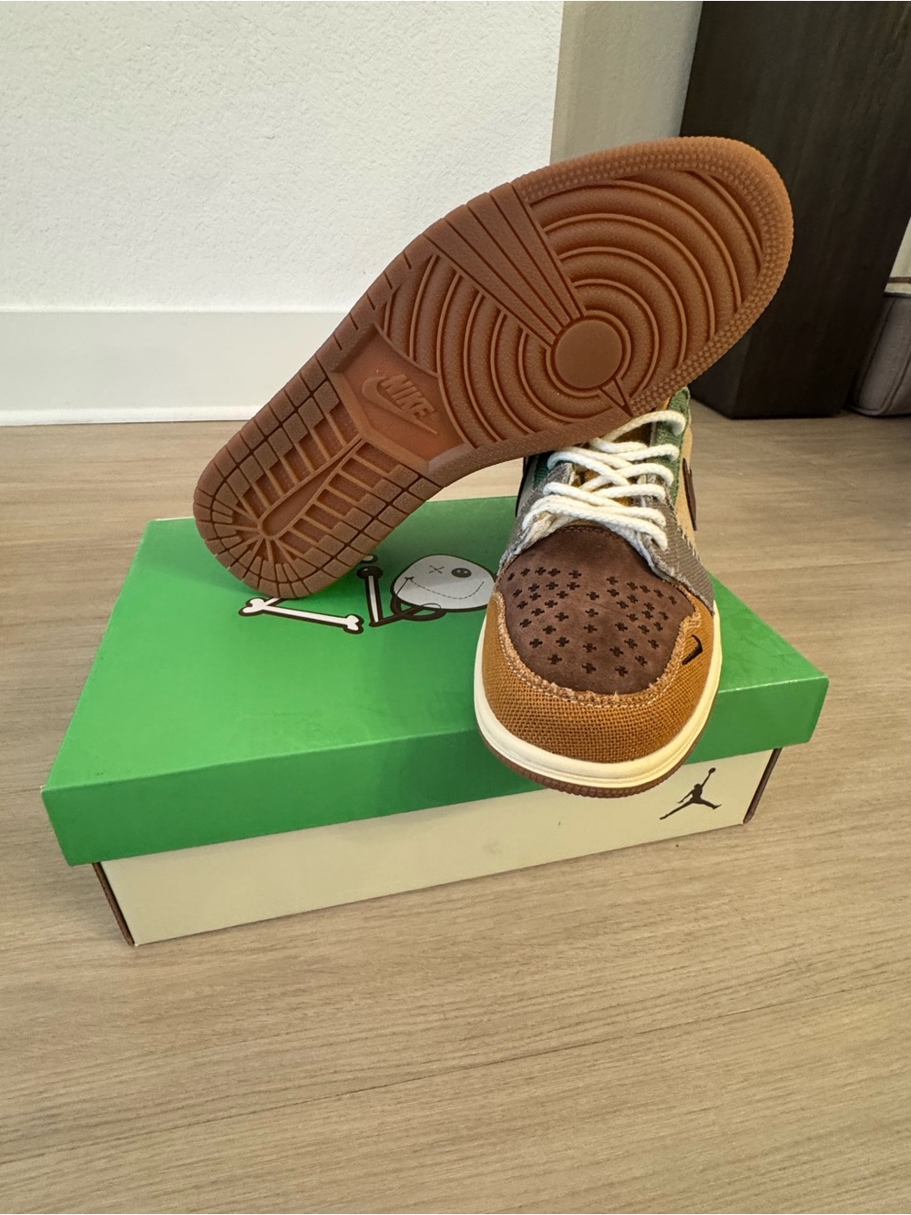 Jordan 1 Zion Williamson Voodoo - Picture 4 of 4